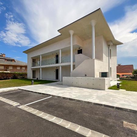 Apartamentos La Canal Soto de la Marina Eksteriør billede
