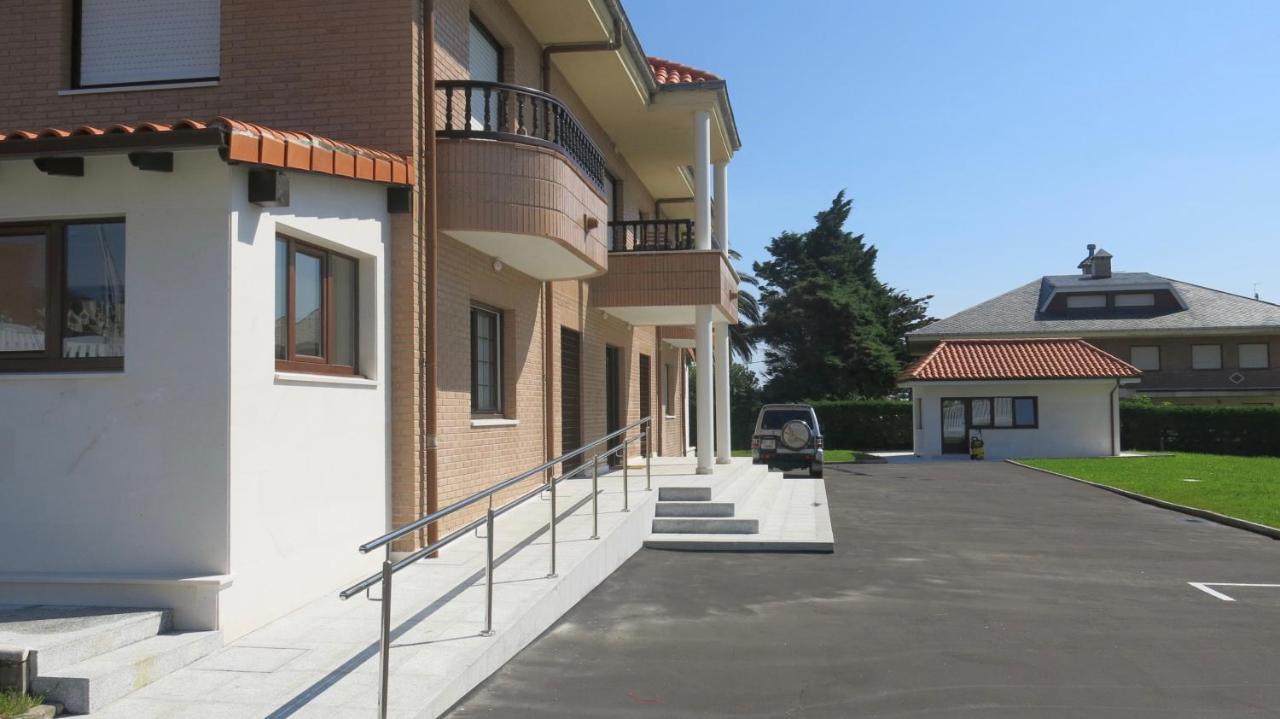 Apartamentos La Canal Soto de la Marina Eksteriør billede