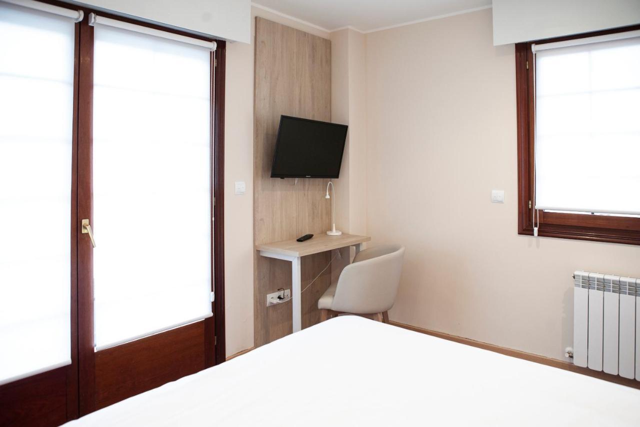Apartamentos La Canal Soto de la Marina Eksteriør billede